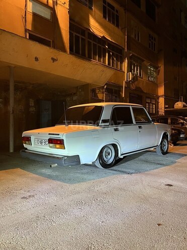 LADA (VAZ) 2107