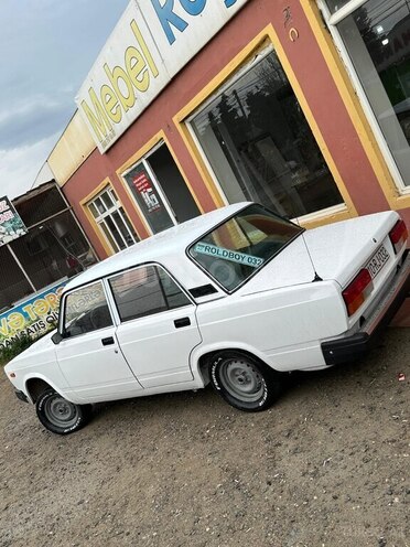 LADA (VAZ) 2107