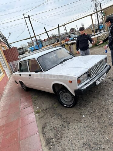 LADA (VAZ) 2107