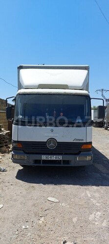 Mercedes Atego 817