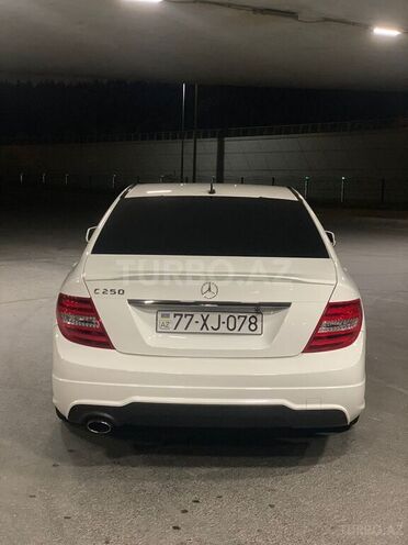 Mercedes C 250