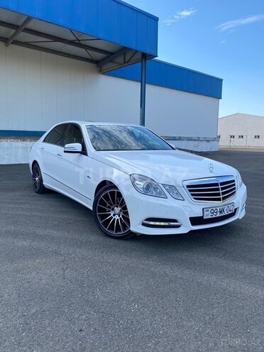 Mercedes E 220