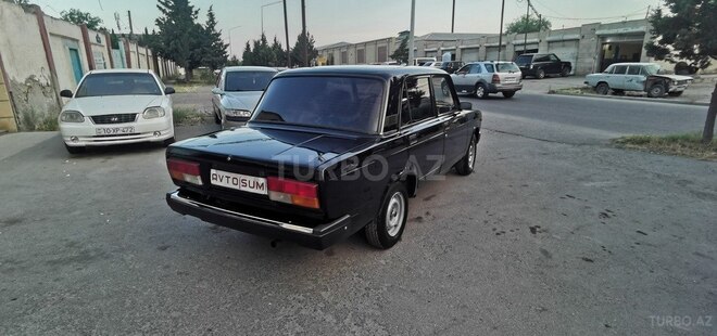 LADA (VAZ) 2107