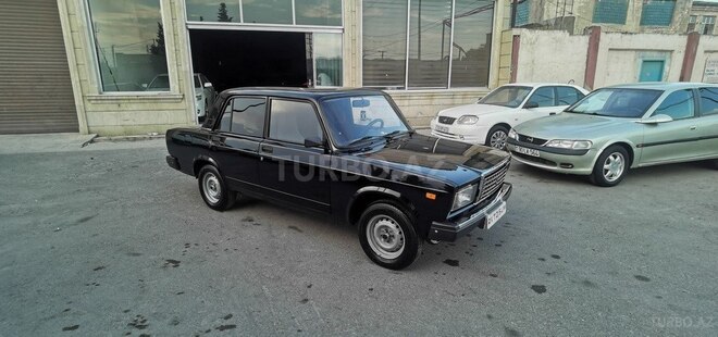 LADA (VAZ) 2107