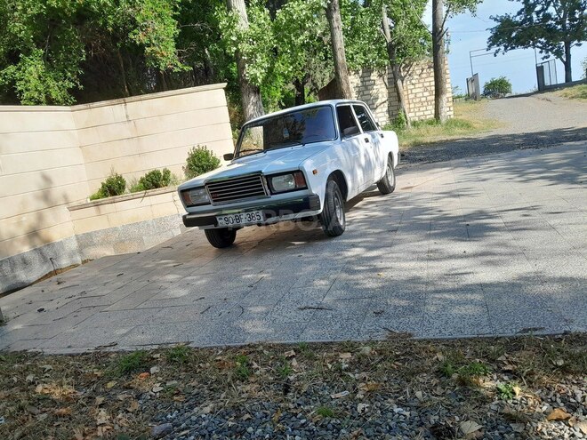 LADA (VAZ) 2107