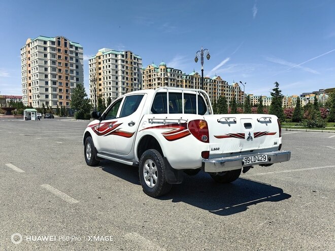 Mitsubishi L200