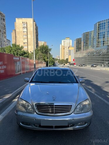 Mercedes S 320