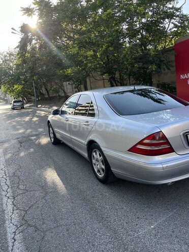 Mercedes S 320