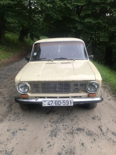 LADA (VAZ) 21011