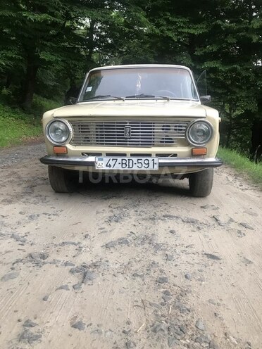 LADA (VAZ) 21011