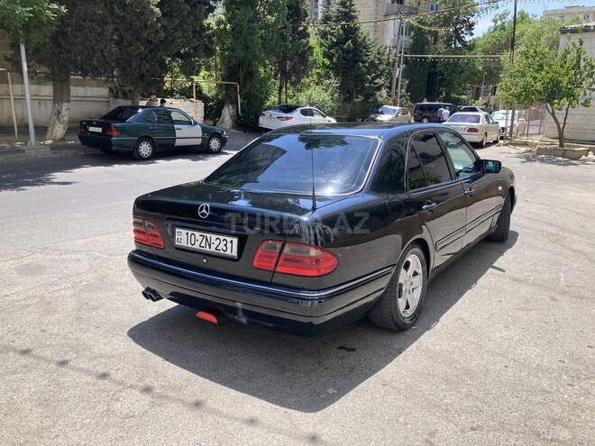 Mercedes E 280