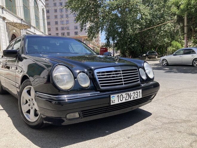 Mercedes E 280