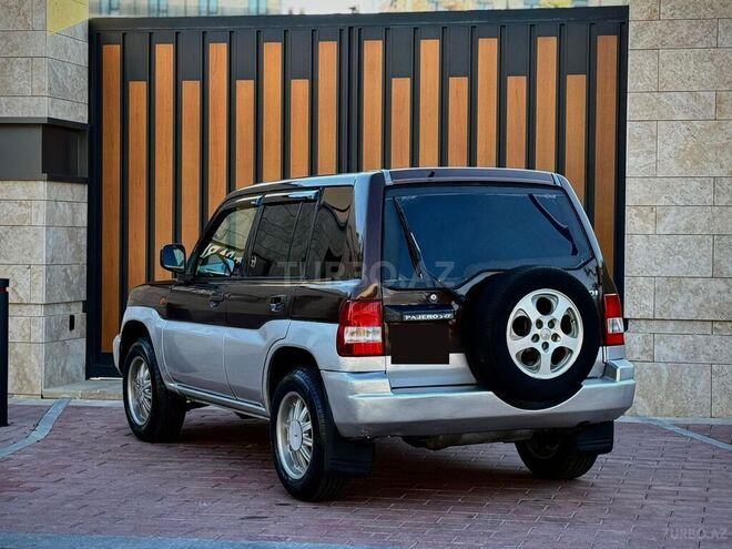 Mitsubishi Pajero io