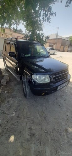 Mitsubishi Pajero io