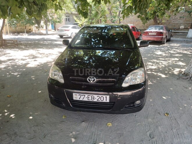Toyota Corolla 2005, 328,000 km - 1.4 l - Bakı