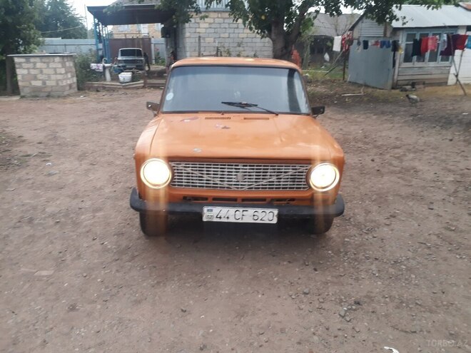 LADA (VAZ) 21011