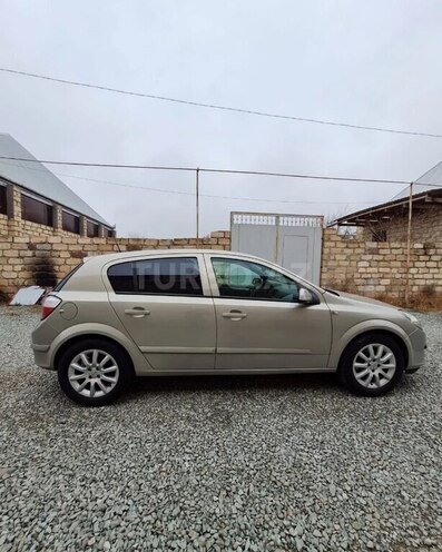 Opel Astra 2006, 287,258 km - 1.4 l - Naftalan