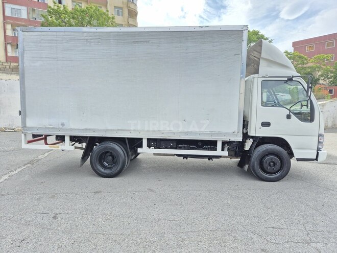 Isuzu NPR 66 L