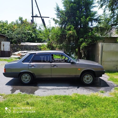 LADA (VAZ) 21099