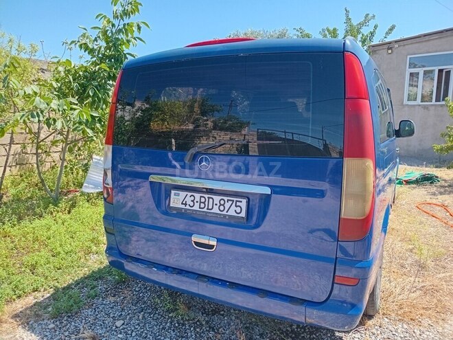 Mercedes Vito 111