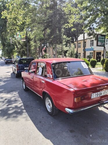 LADA (VAZ) 21011