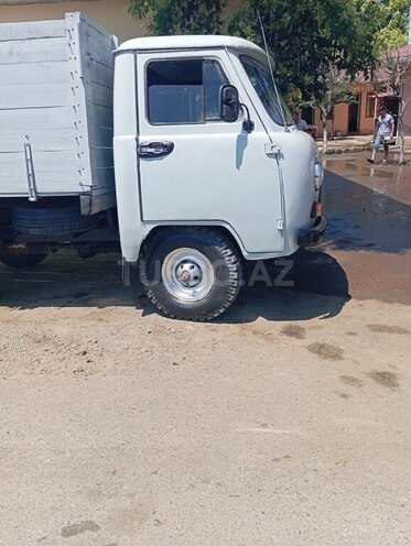 UAZ 3303