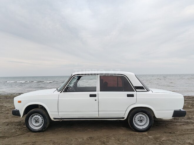 LADA (VAZ) 2107