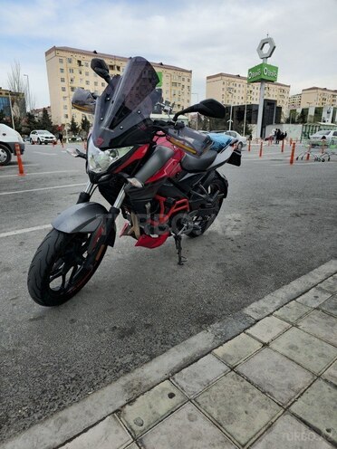 Bajaj Pulsar NS 200