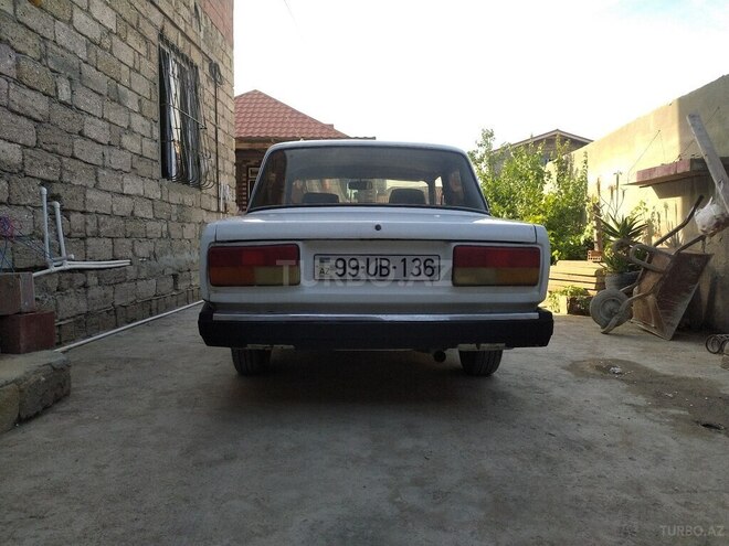 LADA (VAZ) 2107