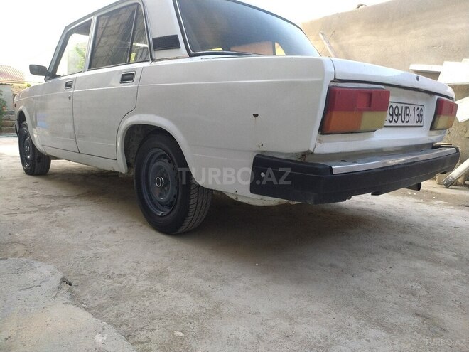 LADA (VAZ) 2107