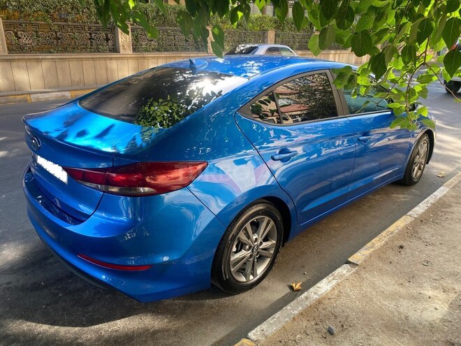 Hyundai Elantra 2017, 131,000 km - 2.0 l - Bakı