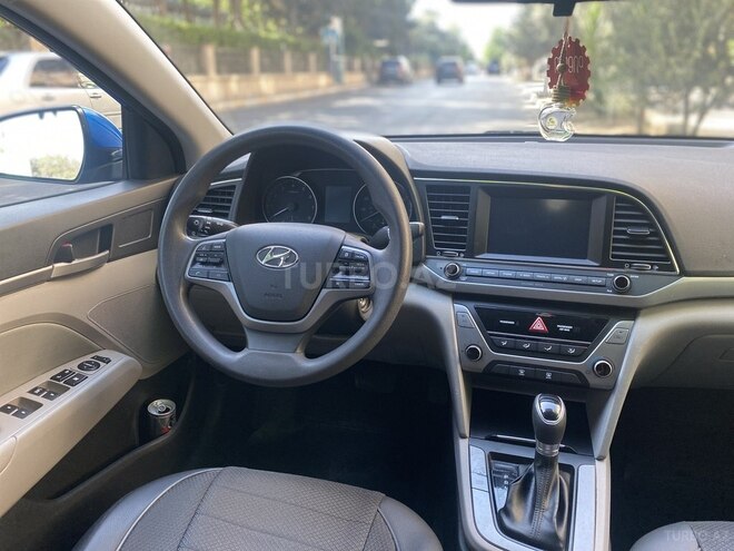 Hyundai Elantra 2017, 131,000 km - 2.0 l - Bakı