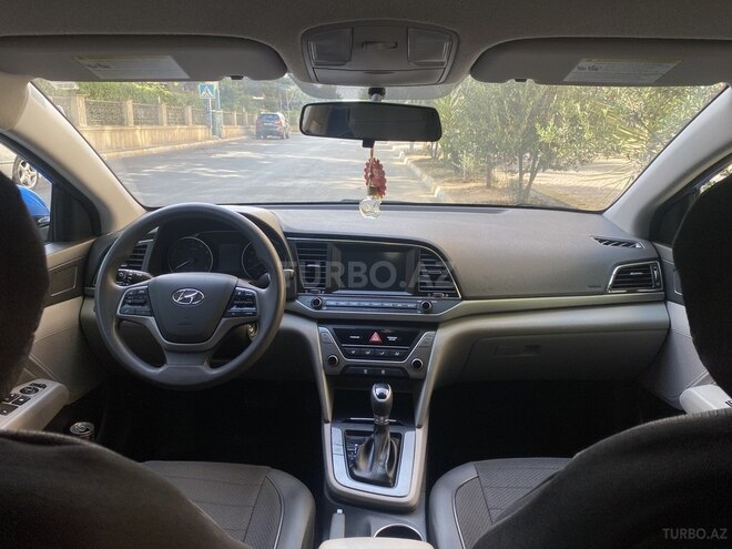 Hyundai Elantra 2017, 131,000 km - 2.0 l - Bakı