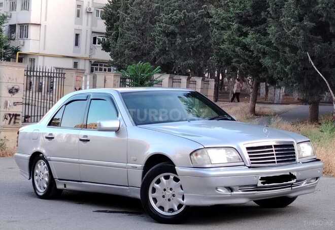 Mercedes C 240