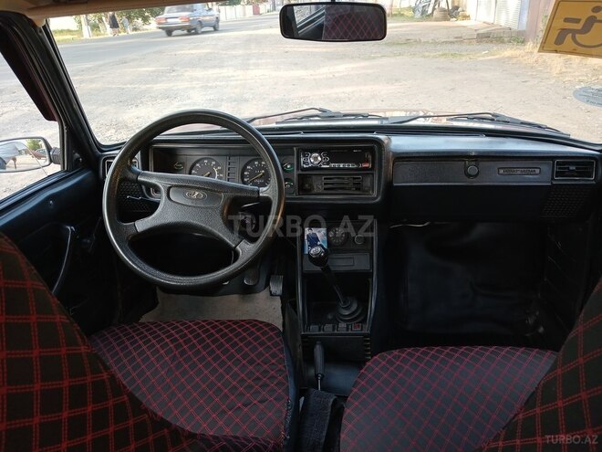 LADA (VAZ) 2107