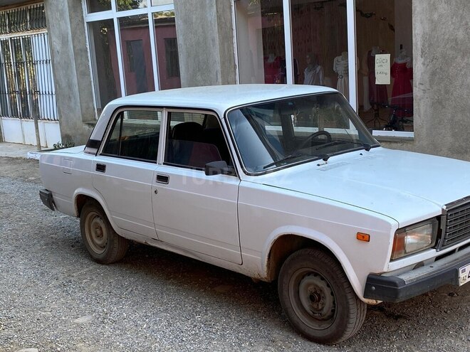 LADA (VAZ) 2107