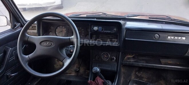 LADA (VAZ) 2104