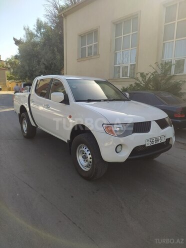 Mitsubishi L200