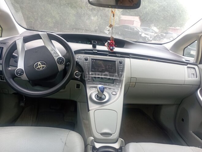Toyota Prius 2009, 325,150 km - 1.5 л - Bakı