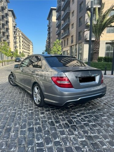 Mercedes C 250