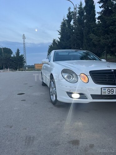 Mercedes E 260