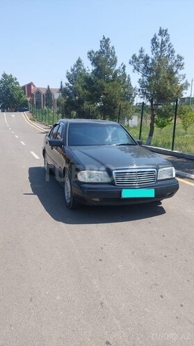 Mercedes C 180