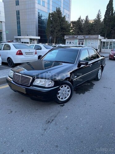 Mercedes C 240