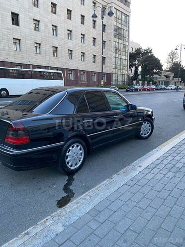 Mercedes C 240