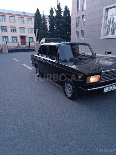 LADA (VAZ) 2107