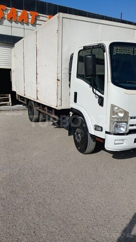 Isuzu NPR 71