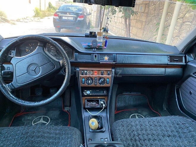 Mercedes E 250