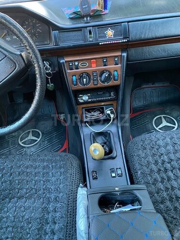 Mercedes E 250