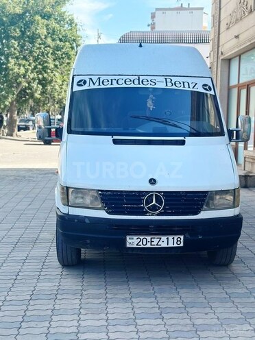 Mercedes Sprinter 524