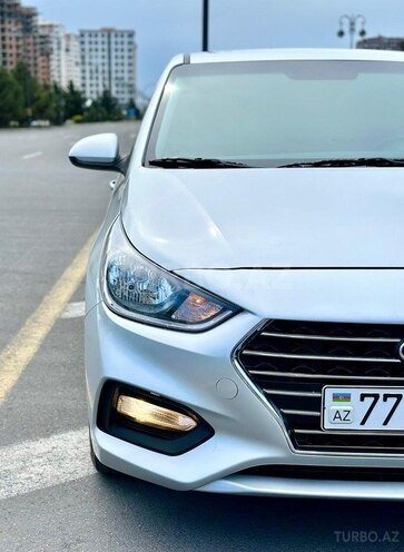 Hyundai Accent 2019, 65,000 km - 1.6 л - Bakı